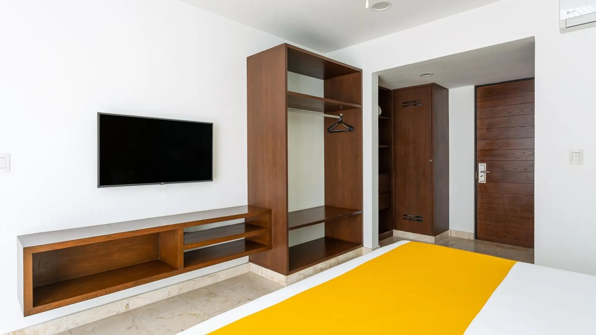 Anah Downtown Condo Playa del Carmen Mexico